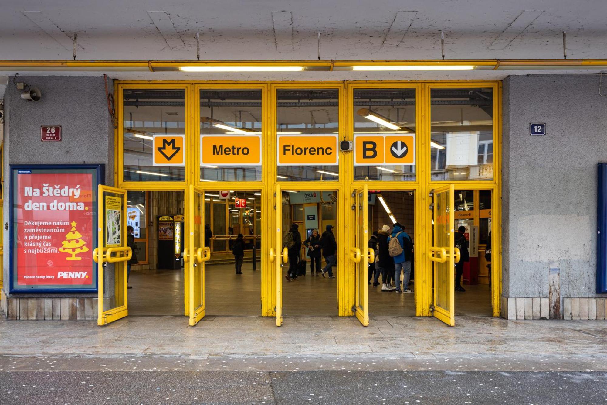 Stay2Gether Blue Vibe Studio - Metro Florenc Prague Exterior photo